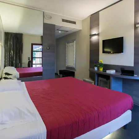 Break Hotel