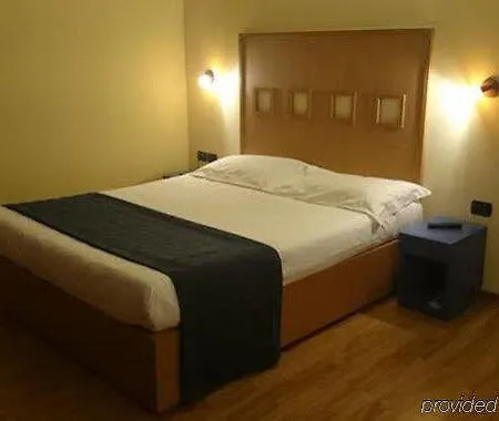 Break Hotel 4*