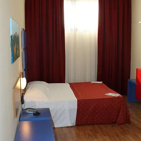 Break Hotel 4*